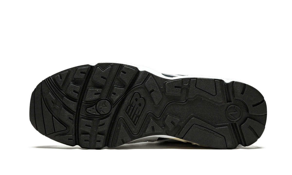 ML850 "White/Black/Blue" ML850YSC