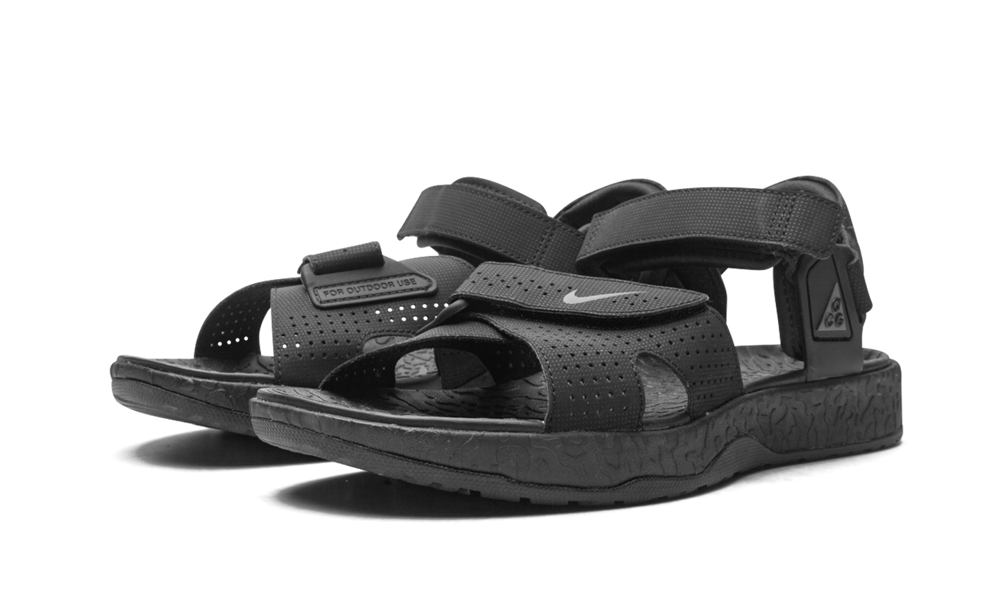 ACG AIR DESCHUTZ "TRIPLE BLACK"