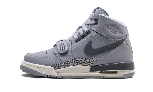 Air Jordan Legacy 312 GS "Wolf Grey" AT4040 002