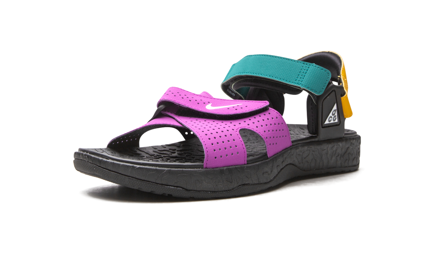 ACG AIR DESCHUTZ CT2890 002