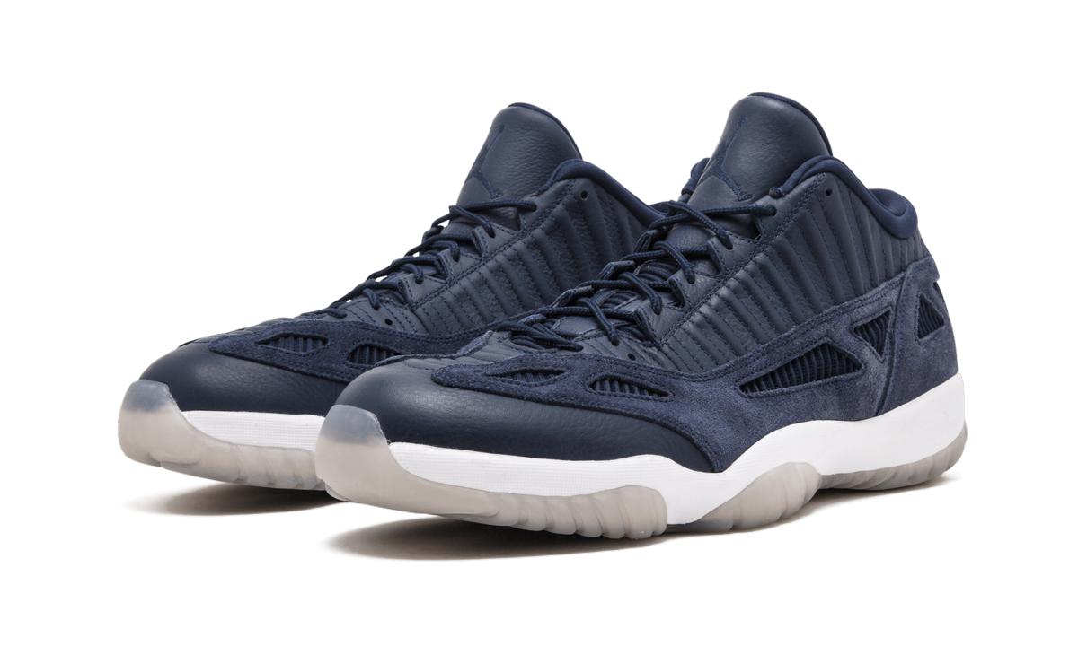Air Jordan 11 Retro Low IE "Obsidian" 919712 400