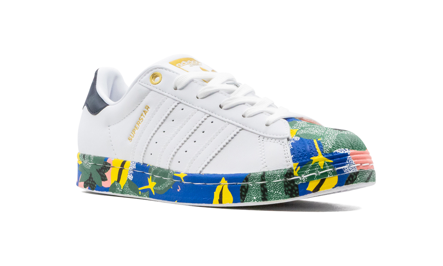 Superstar "Her Studio London" FW2526