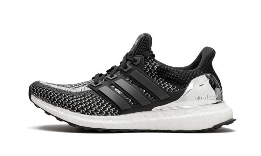 UltraBOOST GS
