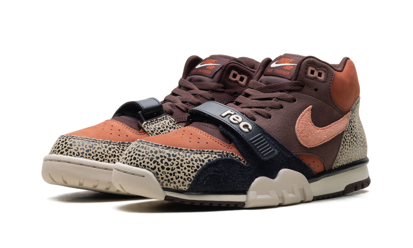 SB Air Trainer 1 "Arts-Rec - Limestone" IF0501 200