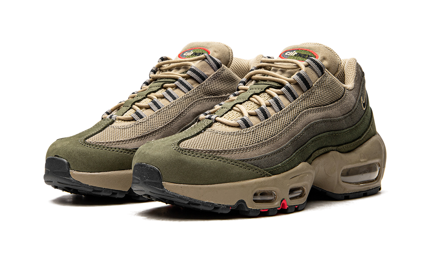 Air Max 95 SE "Rough Green" DQ8570 200