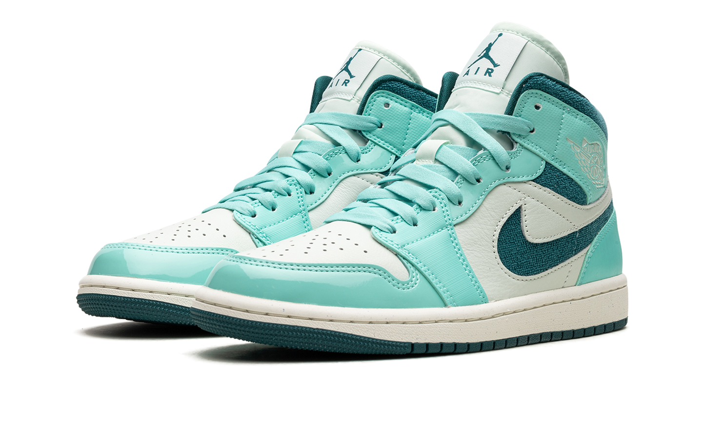 AIR JORDAN 1 MID SE WMNS "Bleached Turquoise" DZ3745 300