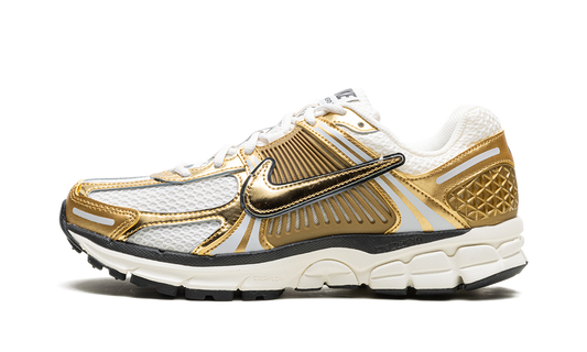 Zoom Vomero 5 WMNS "Metallic Gold" HF7723 001