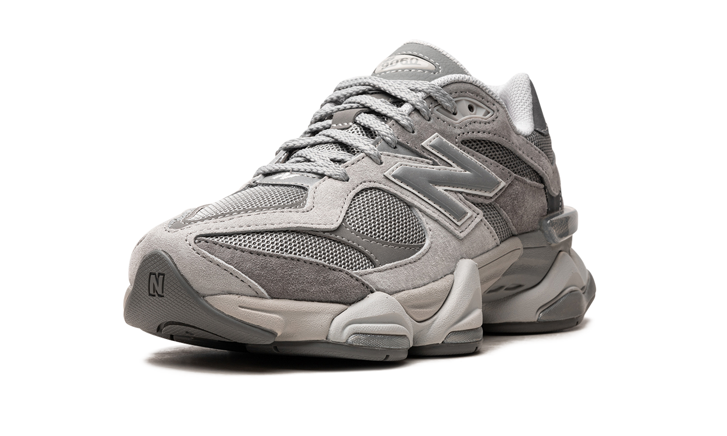 9060 "Shadow Grey" U9060GG