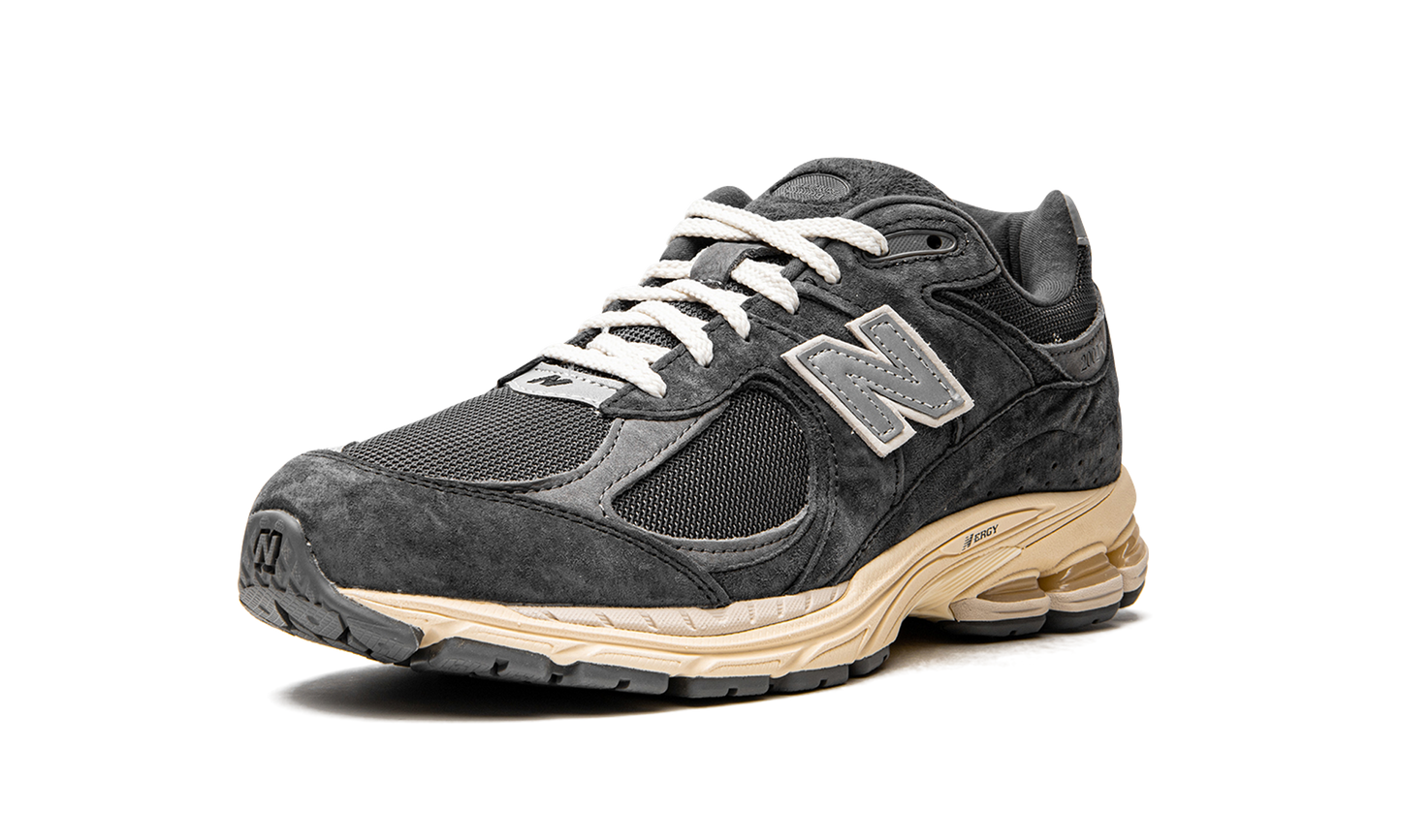 2002R "Phantom" M2002RHO