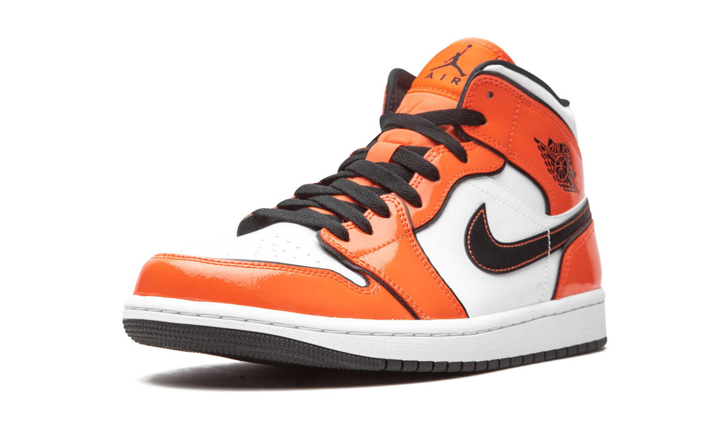 Air Jordan 1 Mid SE "Turf Orange" DD6834 802