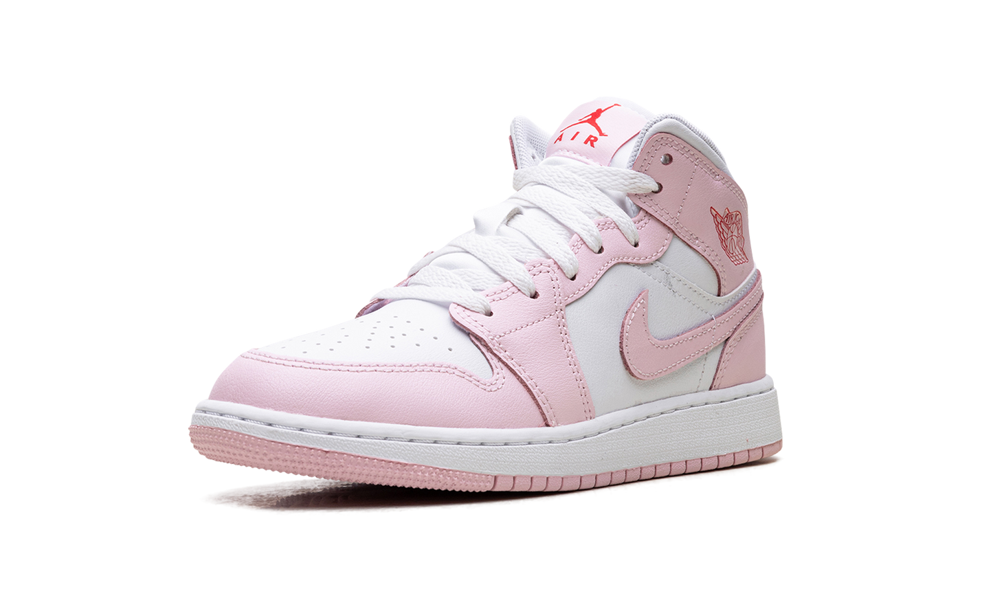Jordan 1 Mid GS "Pink Foam Fire Red" DQ8423 608