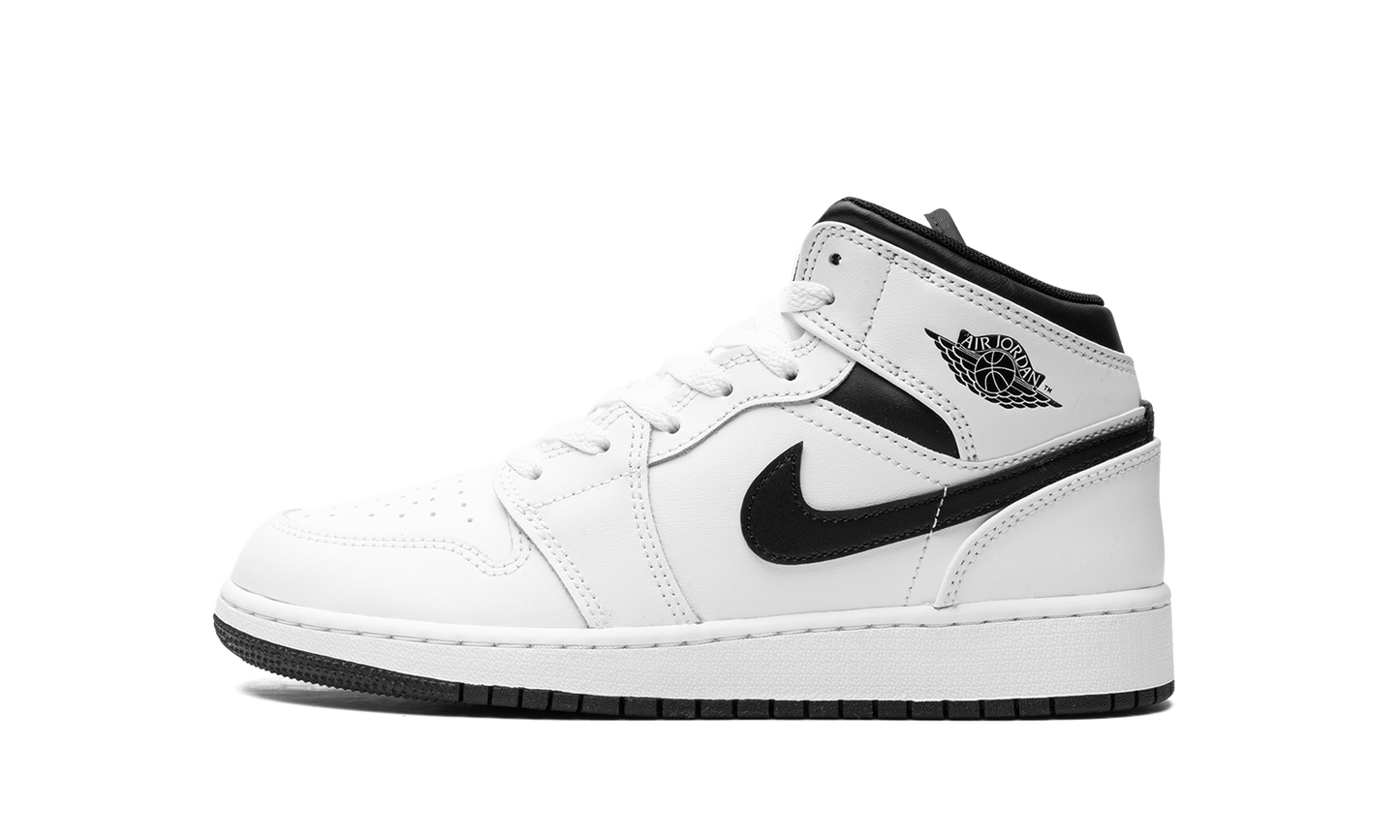 Air Jordan 1 Mid GS "White/Black" DQ8423 132