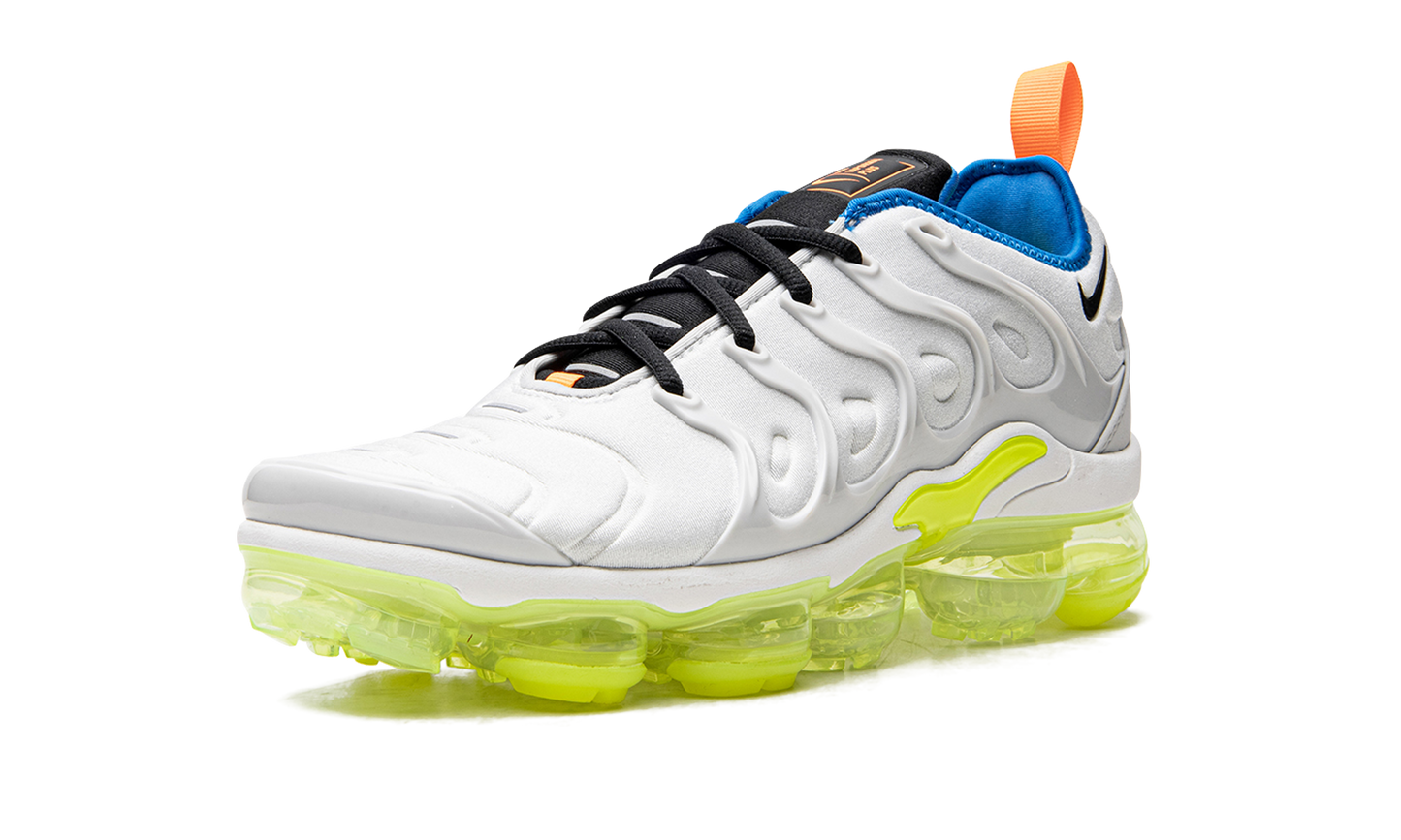AIR VAPORMAX PLUS MNS WMNS "Photon Dust" DQ4695 001