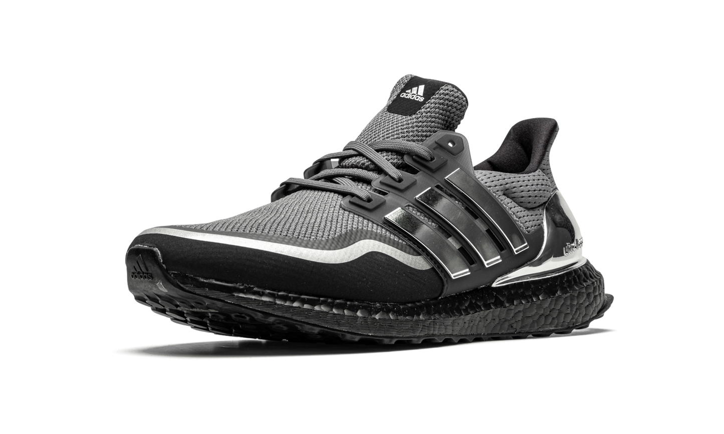 Ultraboost MTL "Silver Metallic" EG8103