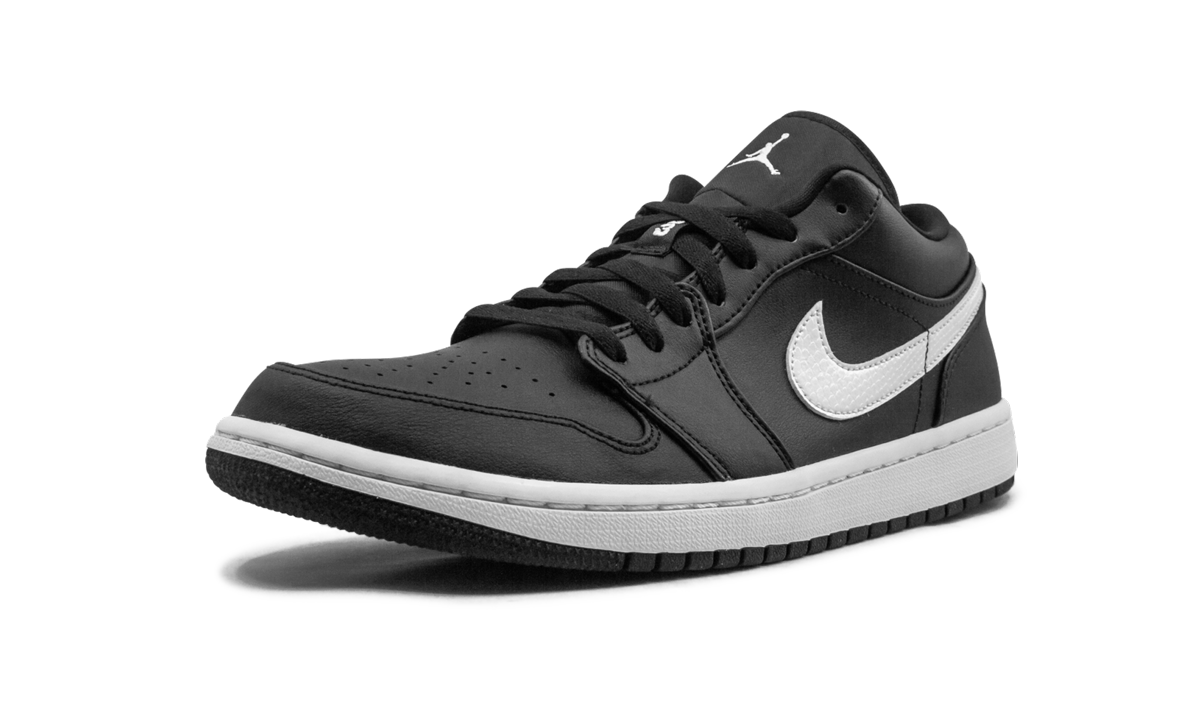 Air Jordan 1 Low WMNS "Black/White" AO9944 001