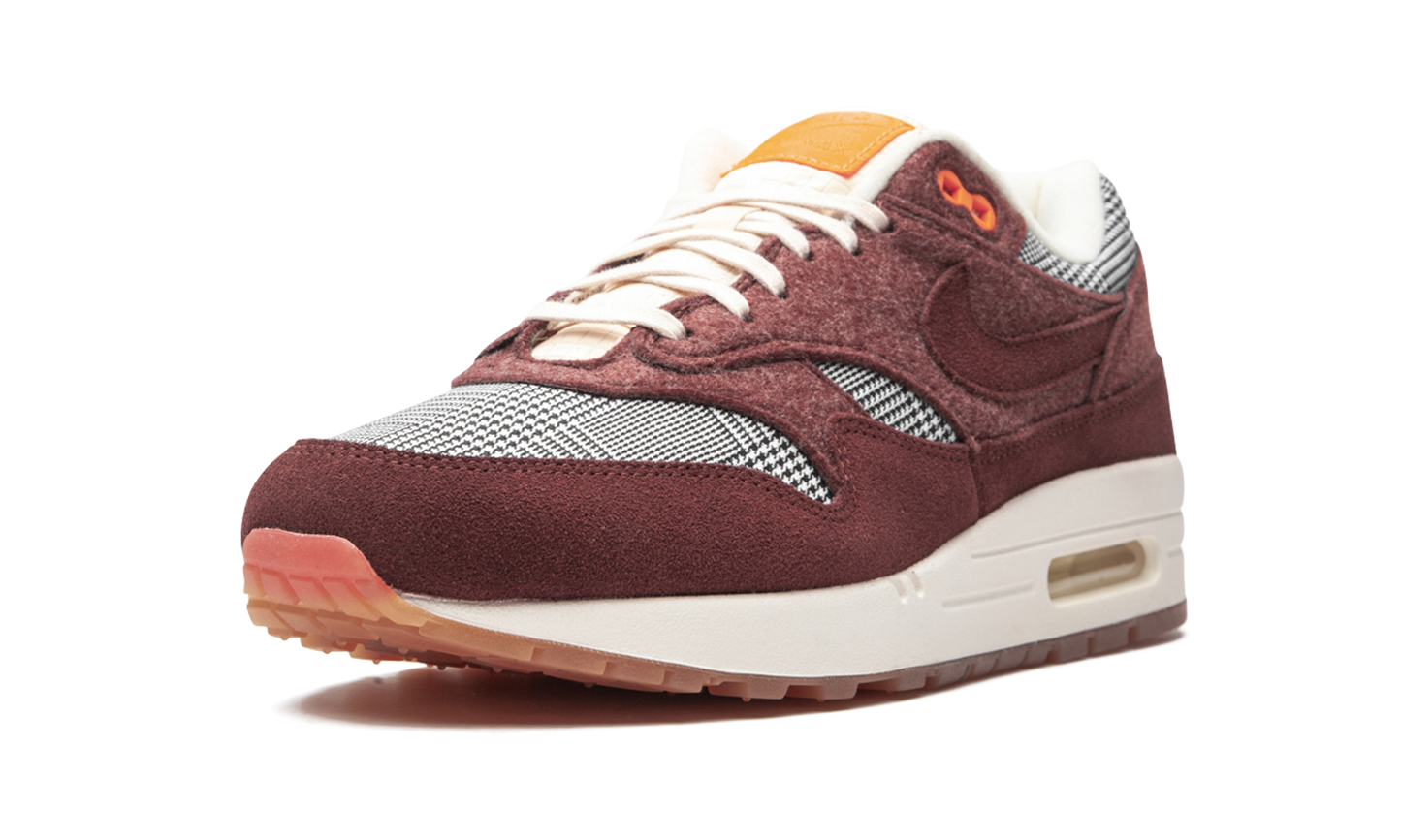 Air Max 1 "Houndstooth" CT1207 200