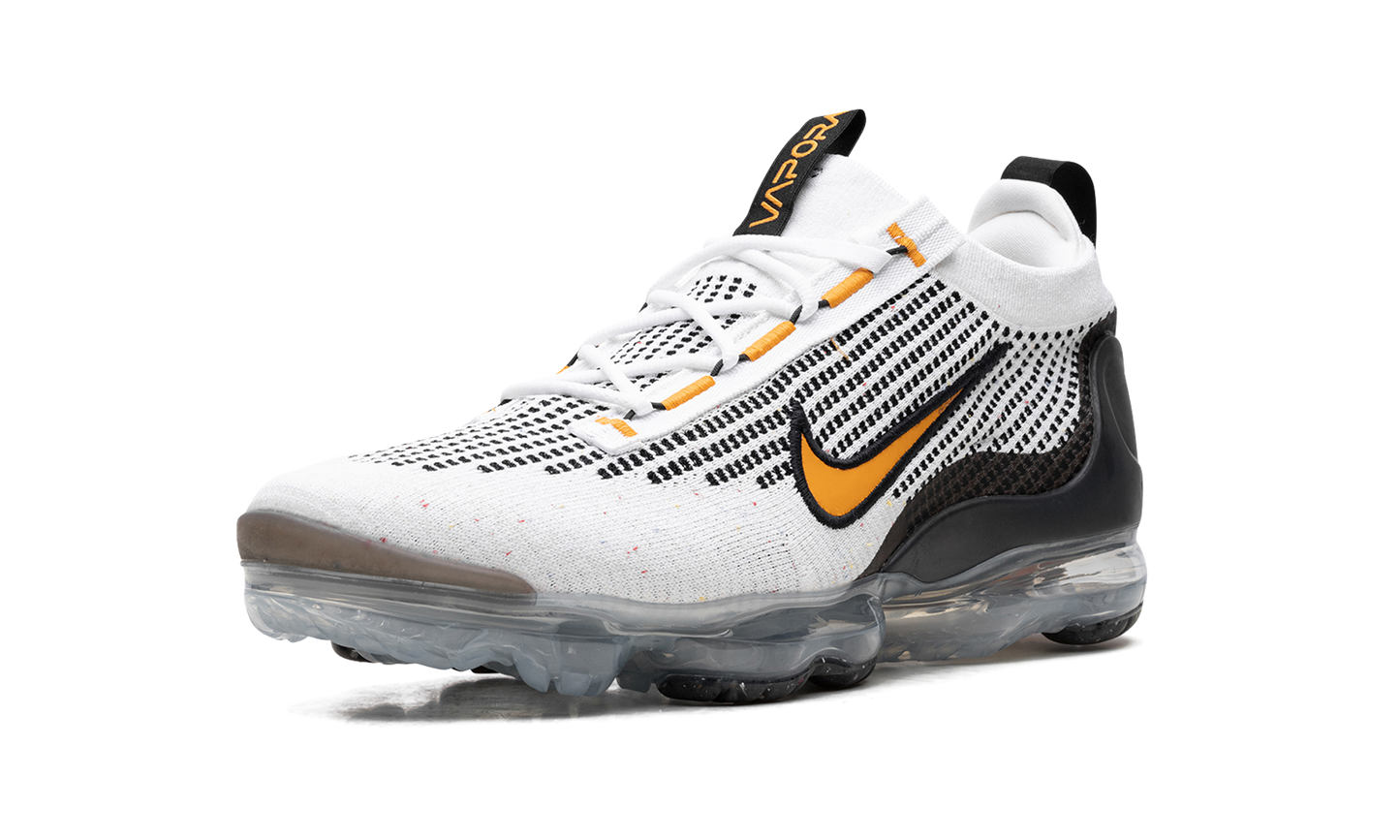 Air VaporMax 2021 FK "KUMQUAT" DM0025 101