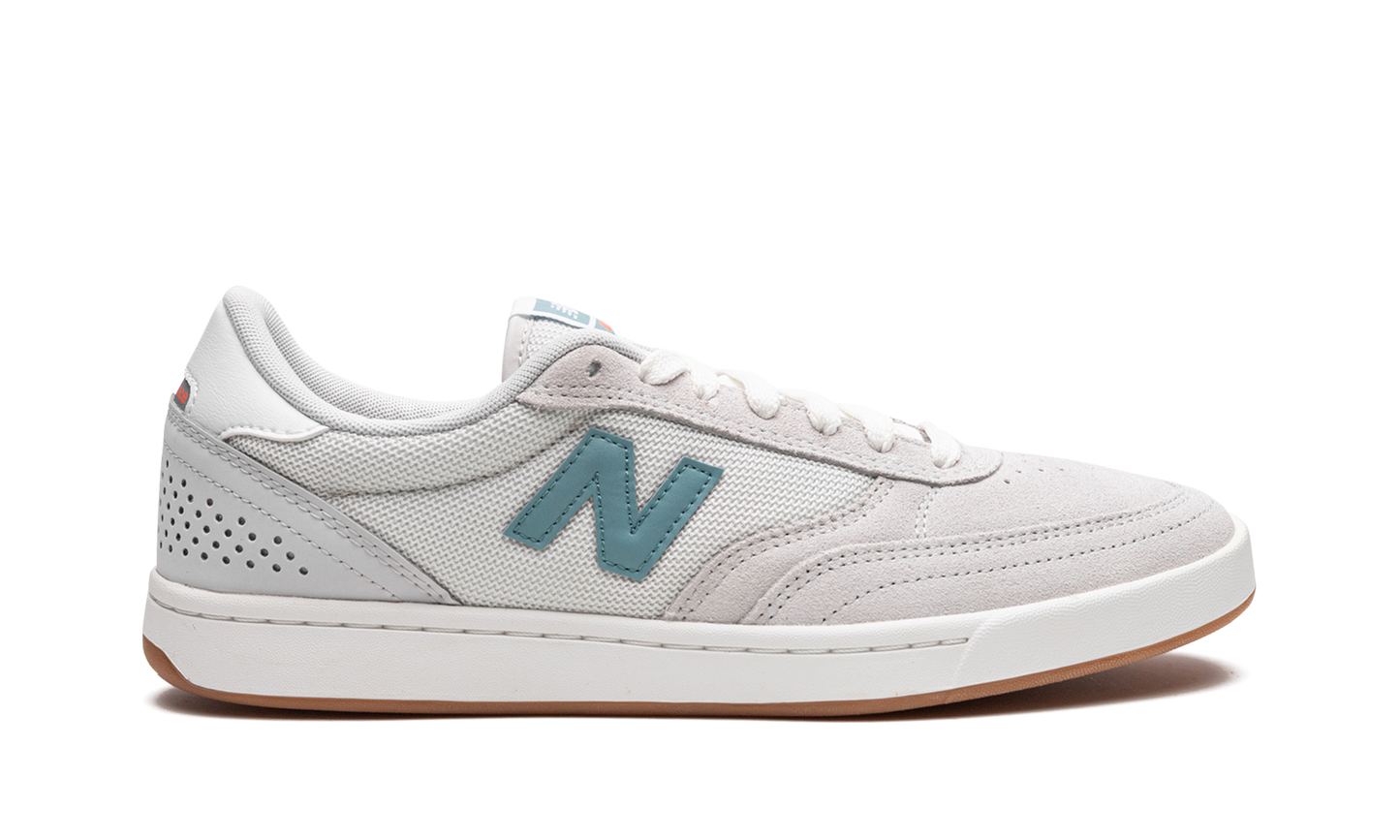 440 "Light Grey/Aqua Sea"