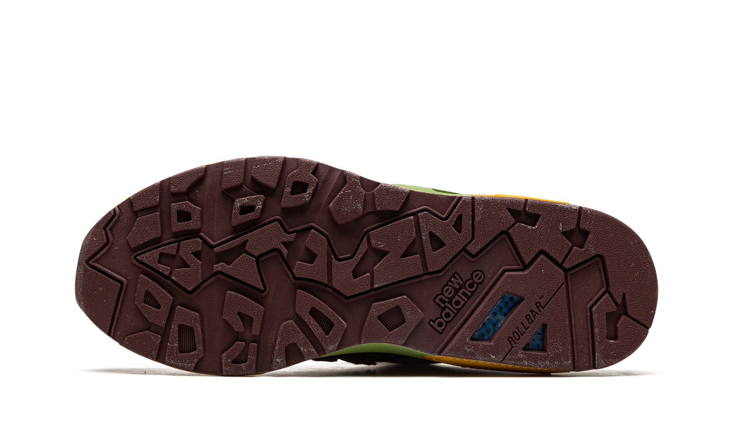 MT580 "Stray Rats - Maroon"