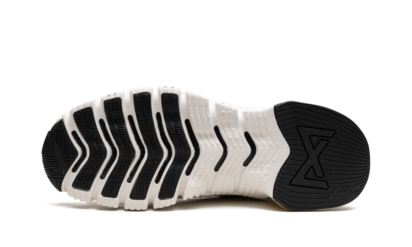 FREE METCON 3 WMNS "Light Orewood Brown" CJ6314 170