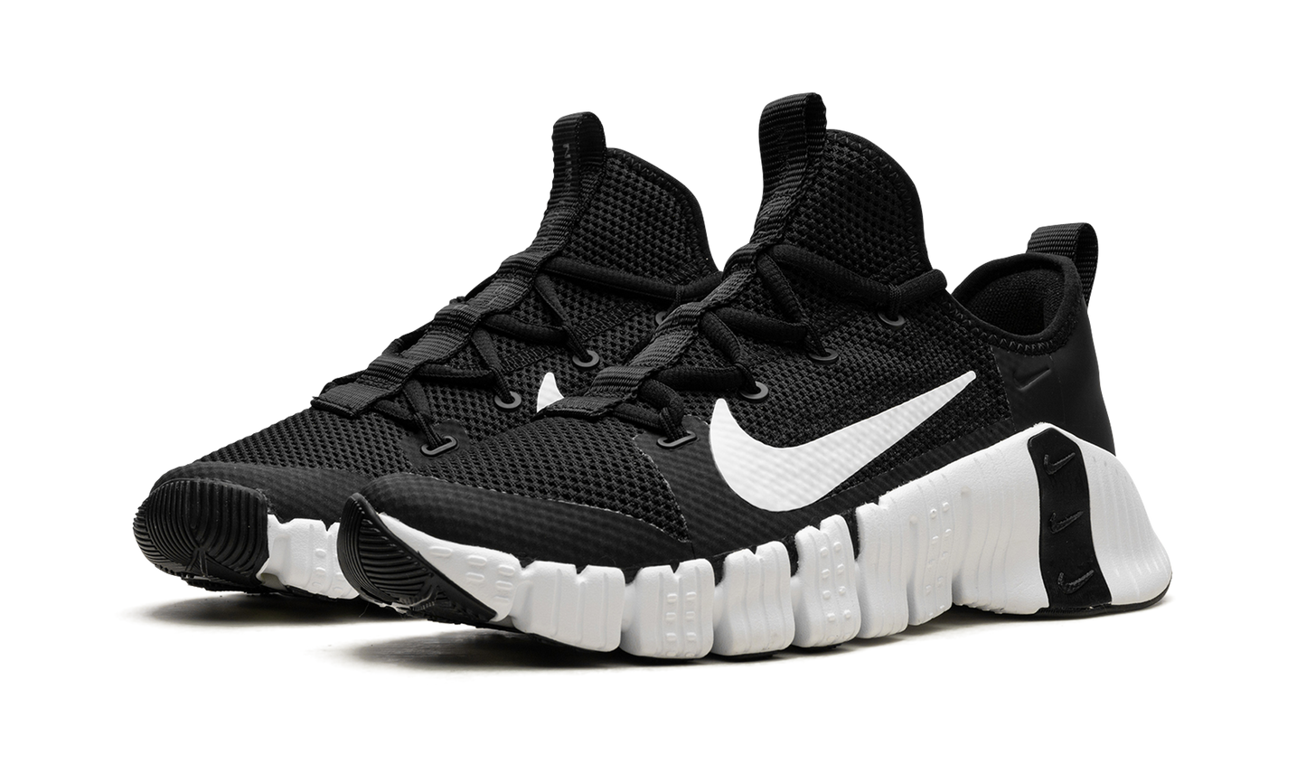 FREE METCON 3 WMNS "Black / White" CJ6314 010