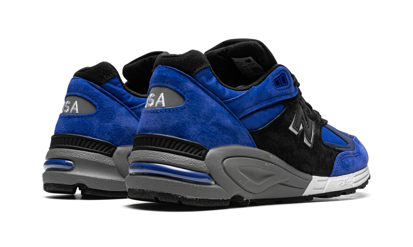 990v2 "Blue/Black" M990PL2