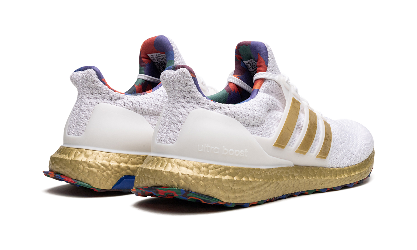 ULTRABOOST 5.0 DNA TITLE MNS WMNS HP7425