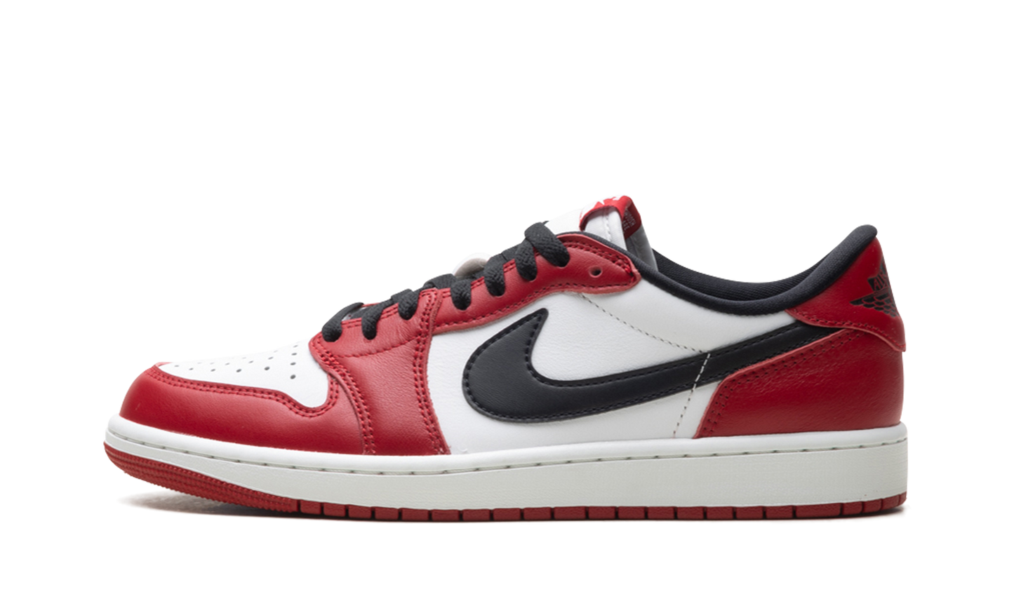 Air Jordan 1 Low OG "Chicago (2025)" HQ6998 600