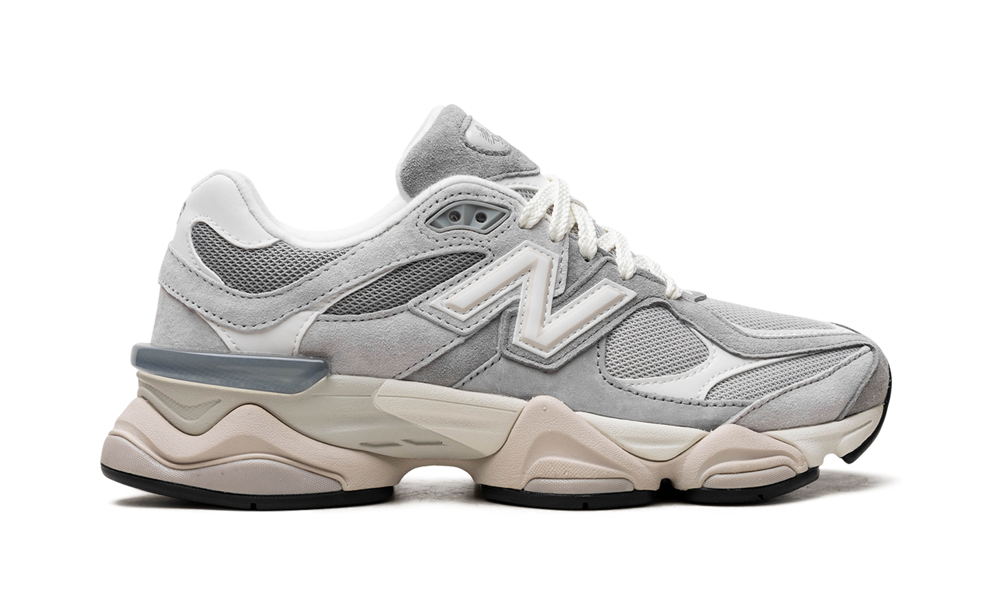 9060 "Slate Grey" U9060EEE