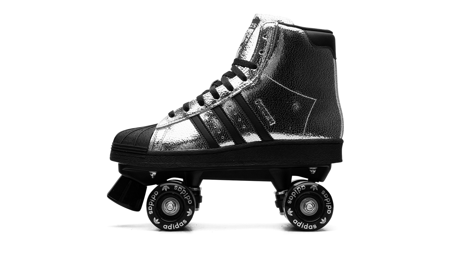 Superstar 82 Skate WMNS "Silver Metallic" JH5522