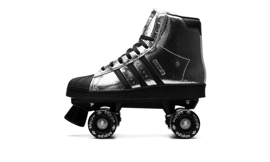 Superstar 82 Skate WMNS "Silver Metallic" JH5522