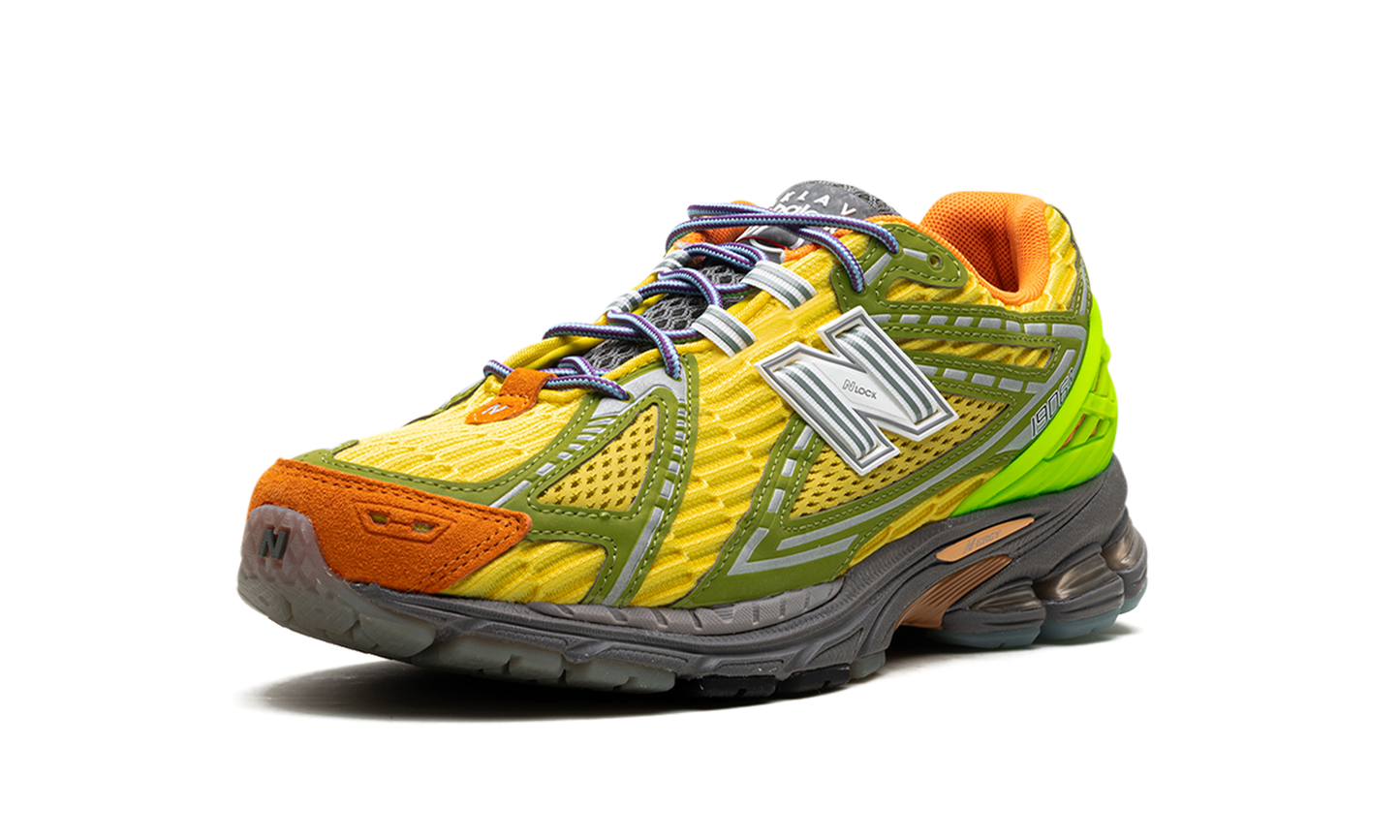 1906R "Action Bronson - Scorpius" M1906RBR