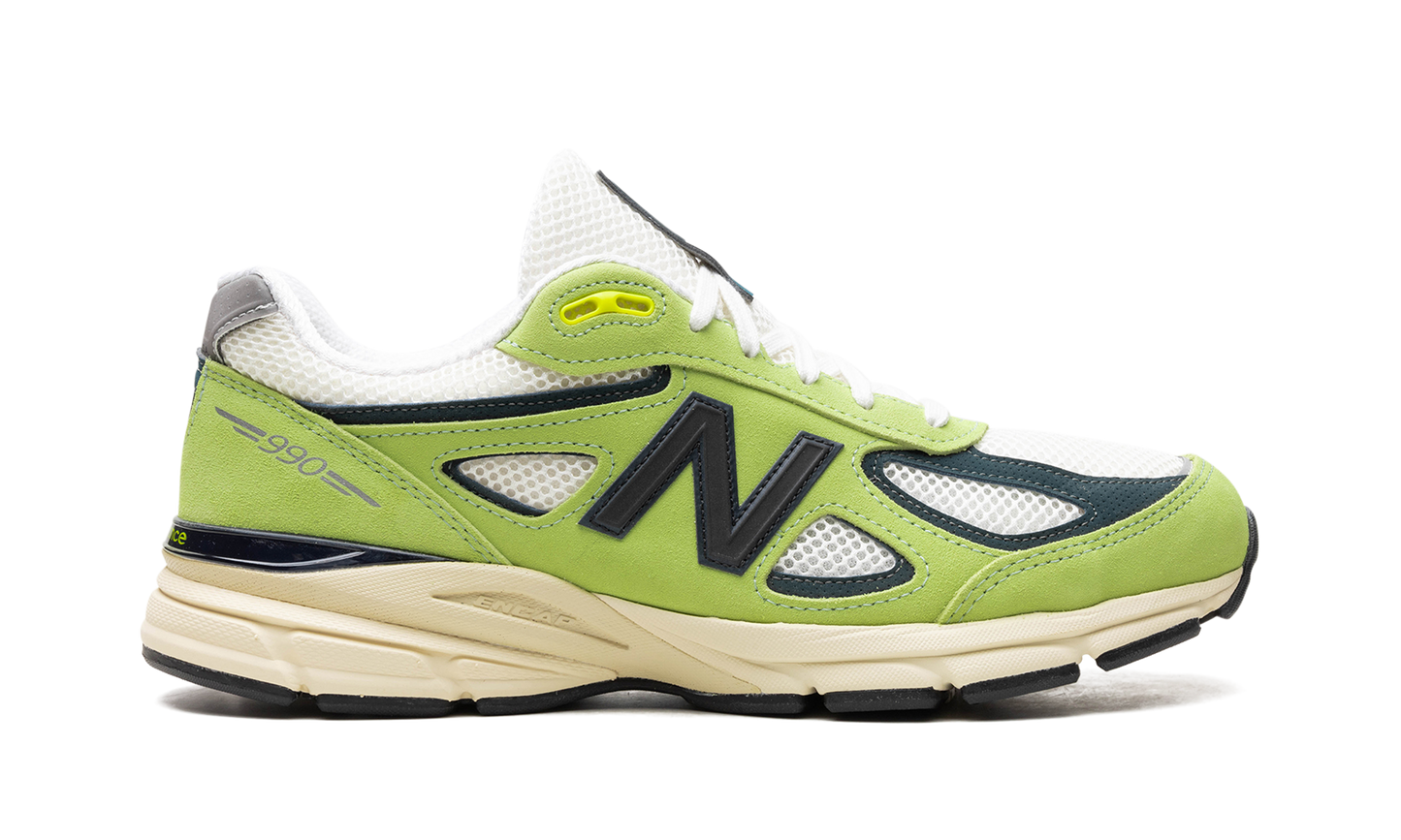 990V4 "Teddy Santis" U990NB4