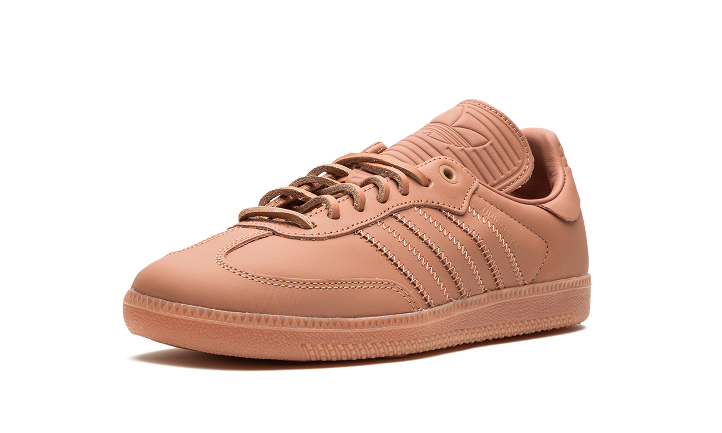 Humanrace Samba "Pharrell Williams - Terracotta" IE7290