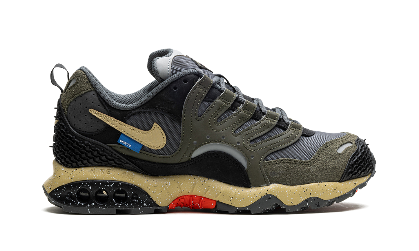 Air Terra Humara "UNDEFEATED - Cargo Khaki" FN7546 300