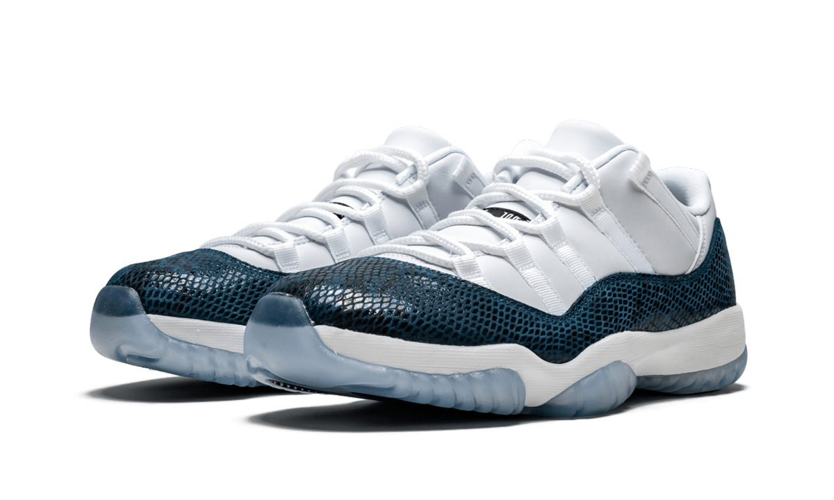 Air Jordan 11 Retro Low LE "Blue Snakeskin" CD6846 102
