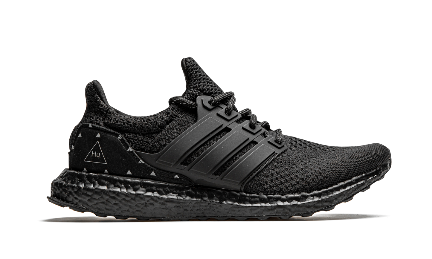 Ultra Boost DNA "Pharrell Williams X Parley - Black Future" H01893