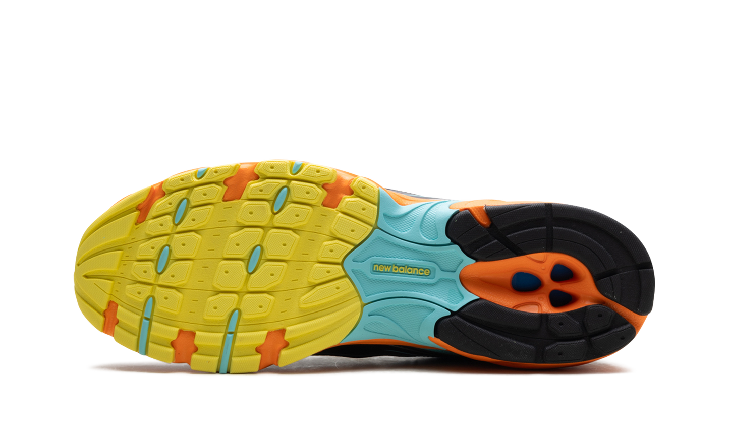 740 "Violet Rose" U740MC2