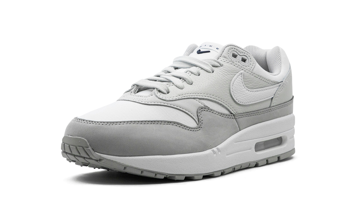 AIR MAX 1 '87 LX WMNS "Light Smoke Grey" FN0564 001