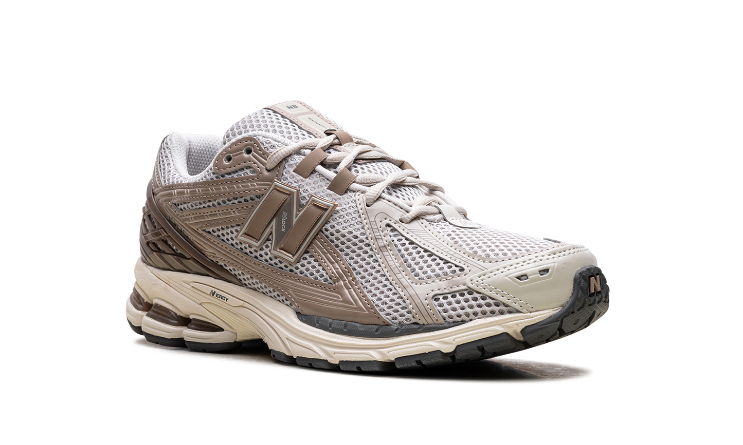 1906R "Beige Vachetta" M1906RZB