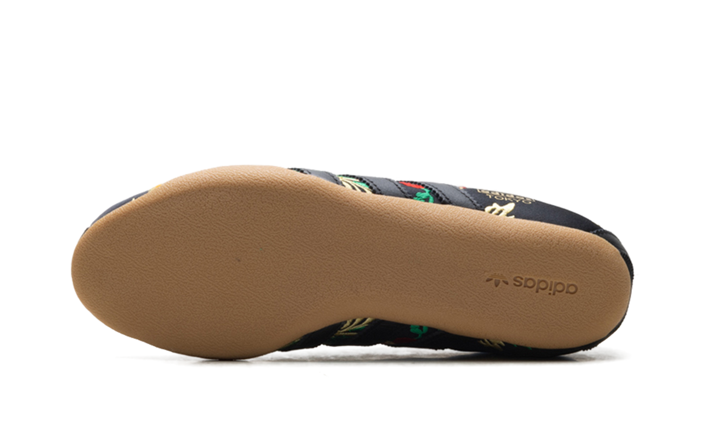 Tokyo WMNS "Gold Metallic / Gum" JR1494