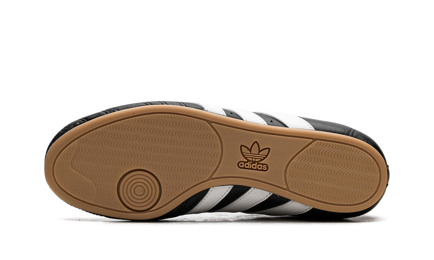 Taekwondo WMNS "Core Black Cloud White Gum" JS1193