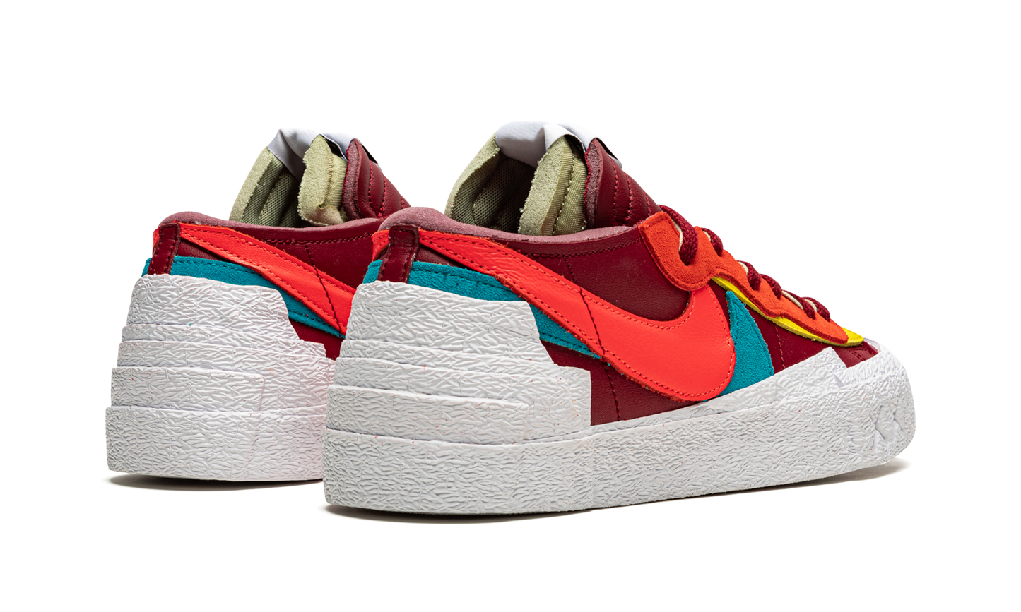 Blazer Low "Sacai - Kaws Red" DM7901 600