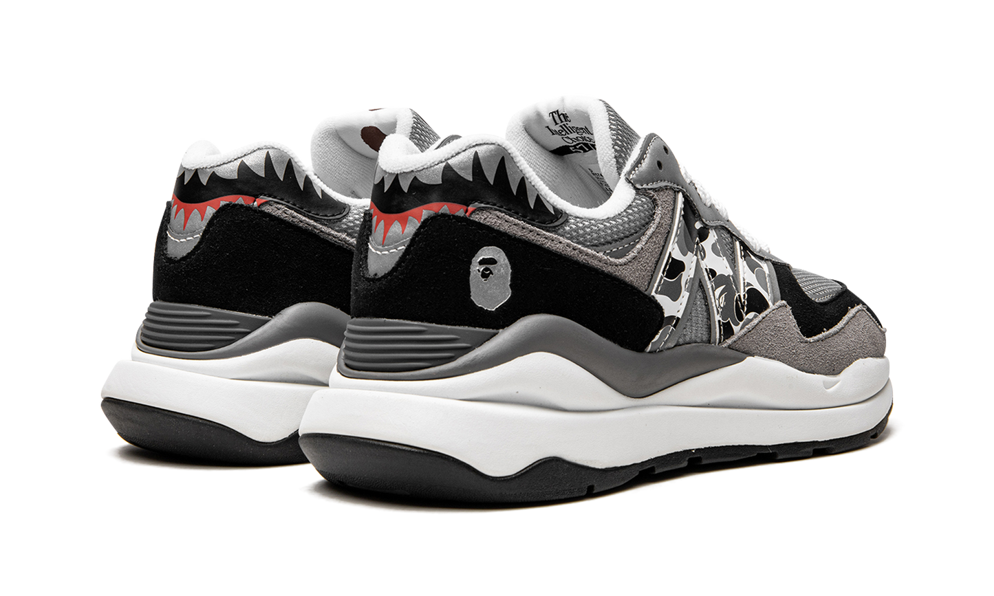 57/40 "Bape x New Balance" M5740BAP