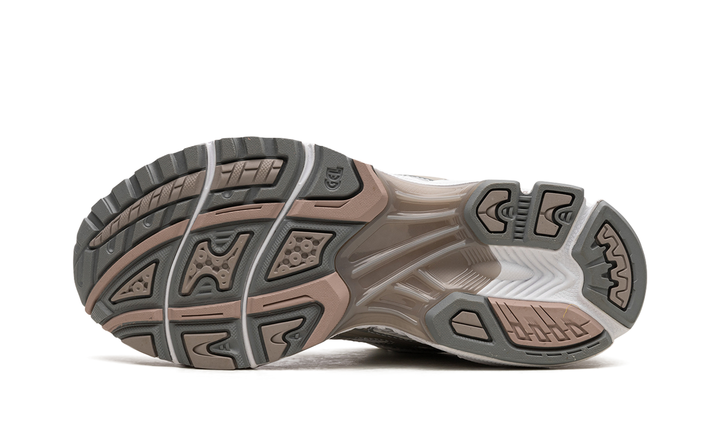 ASICS GEL KAYANO 14 WMNS "White Moonrock" 1202A056 106