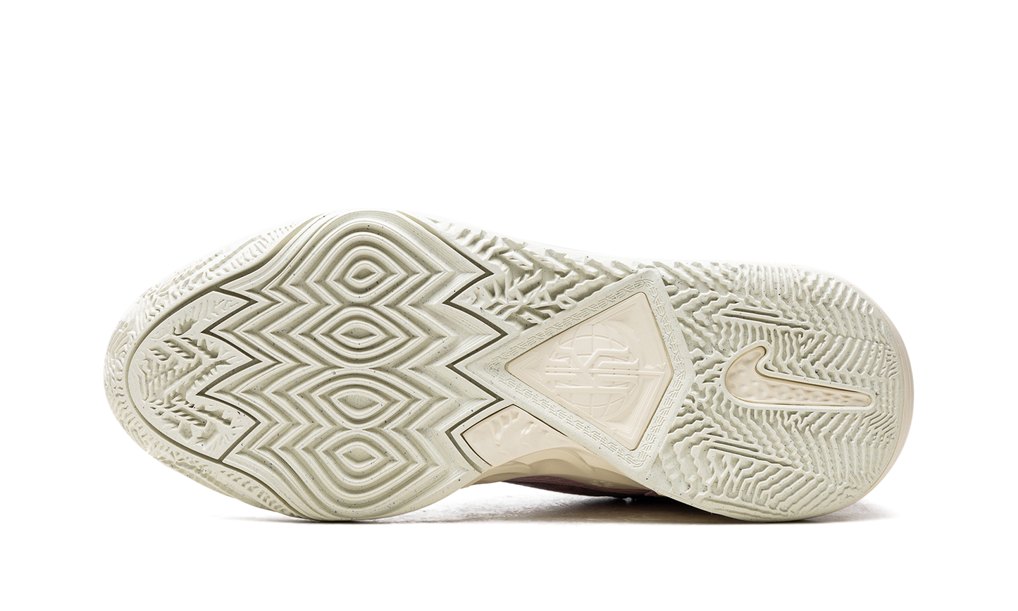 Kyrie 8 ASW "All Star"