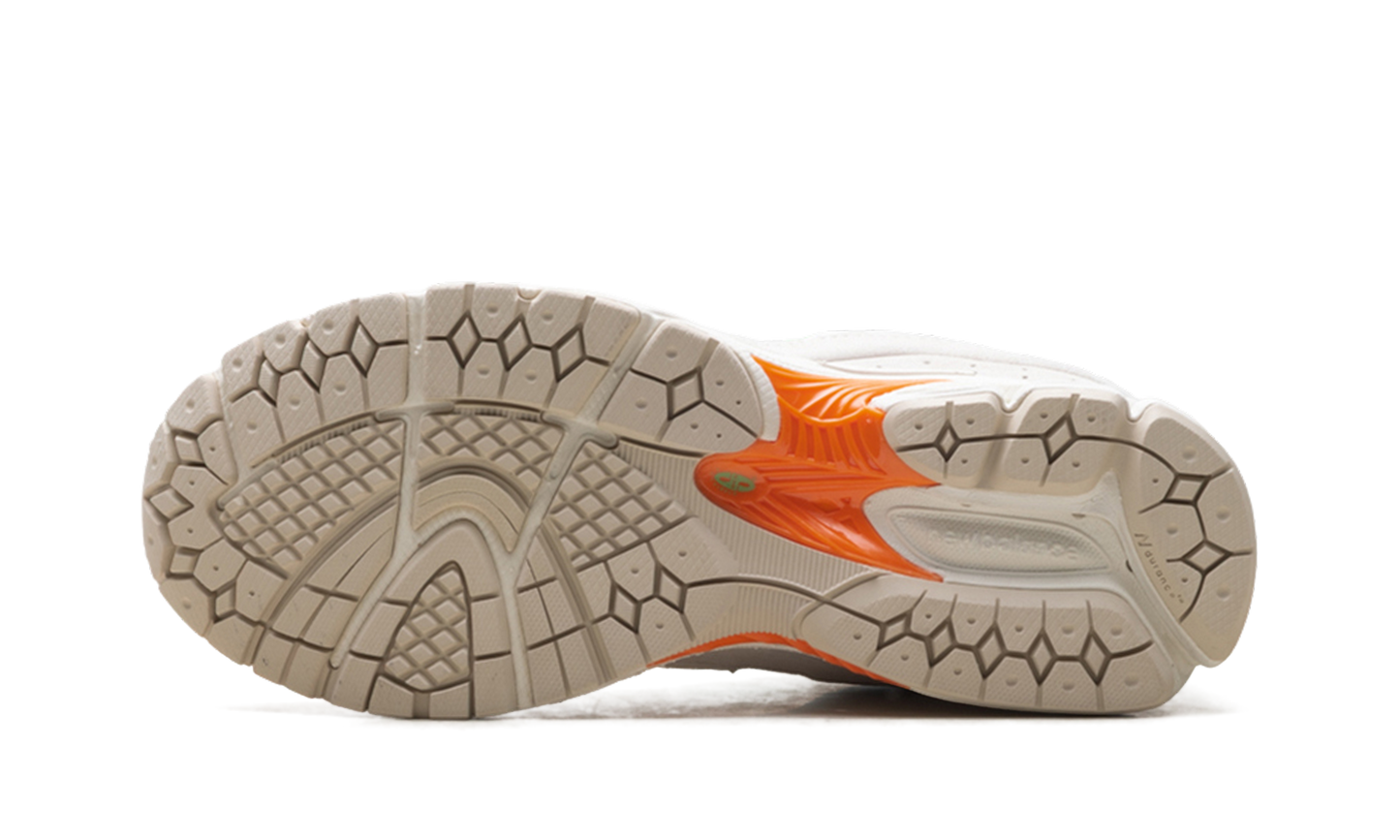 2002R "Green Apple" U2002RZD