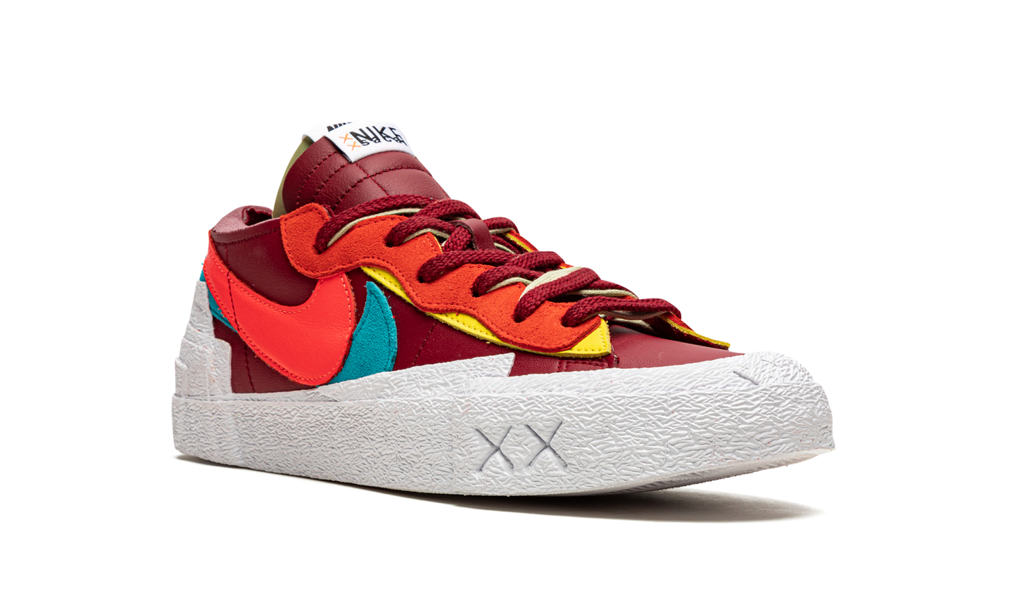Blazer Low "Sacai - Kaws Red" DM7901 600