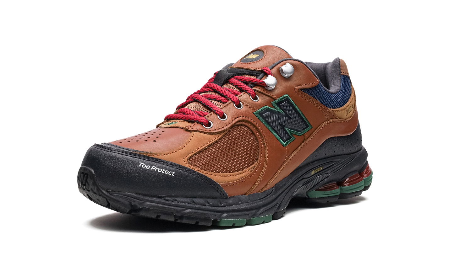 2002R "The Hiker" M2002RWM