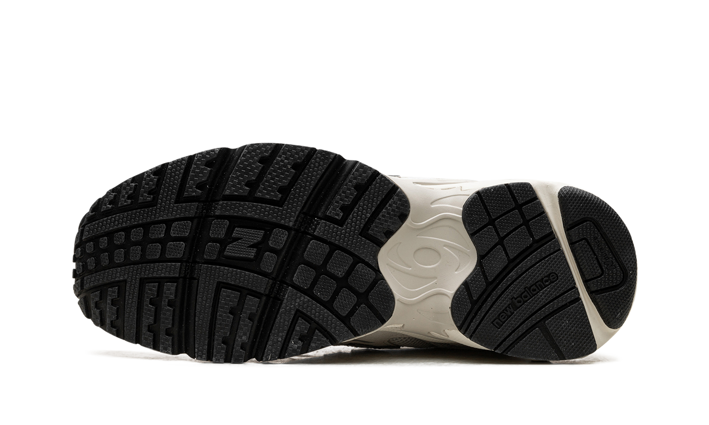 725V1 "Sea Salt" ML725UF